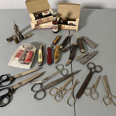 Schlitz Salt And Pepper Shakers, Anheuser Busch Wine Openers And More.
