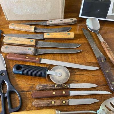 Old Knives & Knife Sharpener 