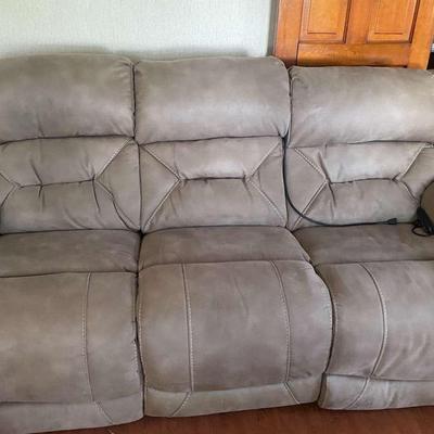 Home Stretch Power Reclining Sofa Couch 