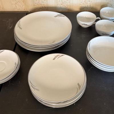 4 Place Setting Of Fukagawa Hand Painted Dishes From Japan