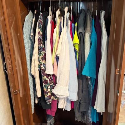 Metal Clothing Closet With Contents Of Women’s Clothing 