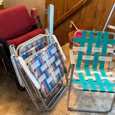 4 Vintage Lawn Chairs And One Padded Lounger