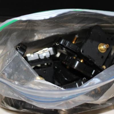 Sale Photo Thumbnail #58: Quartz clock movements