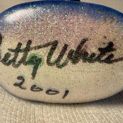 Betty White autograph