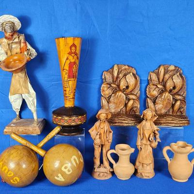 Handmade Wood (5), Clay (4) + Paper Mache (1) Decor