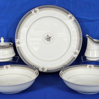 Mikasa Grand Ivory 'Tropez' Creamer (1), Lidded Sugar Bowl (1), Serving Bowls (2) + Platter (1)