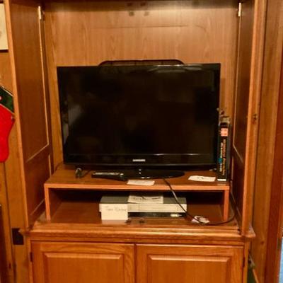 Entertainment center, flat screen television 