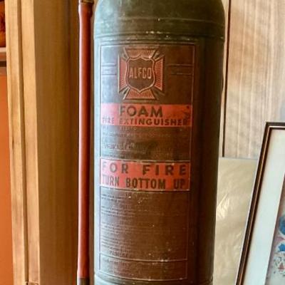Foam fire extinguisher 