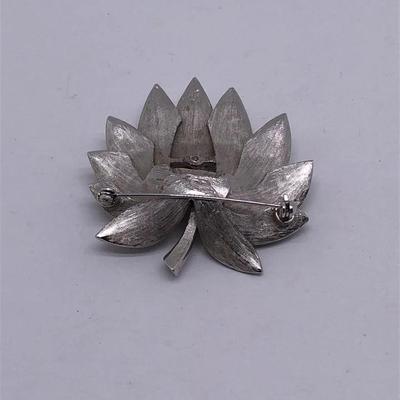 Silver Tone Plant Leaf Vintage Brooch 3d Domed Pin