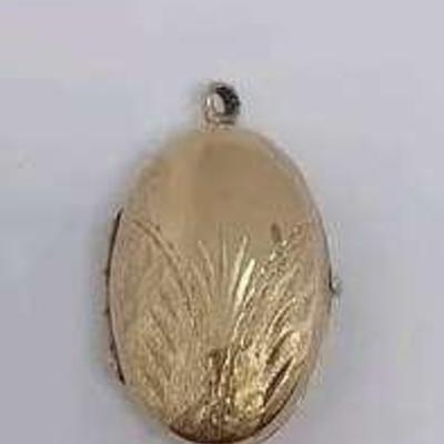 Sterling Silver Locket Pendant with Etched Design 5.1g Gold Tone