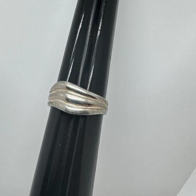 Sterling Silver Ripple Ring Size 7