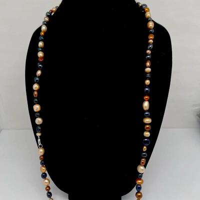 Tricolor Pearl Necklace Marked 925 34 inches