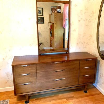 Sale Photo Thumbnail #28: Kent -Coffey Tableau dresser w/ mirror