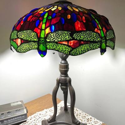 Vibrant 27.5” Tiffany Dragonfly Lamp NEW IN BOX