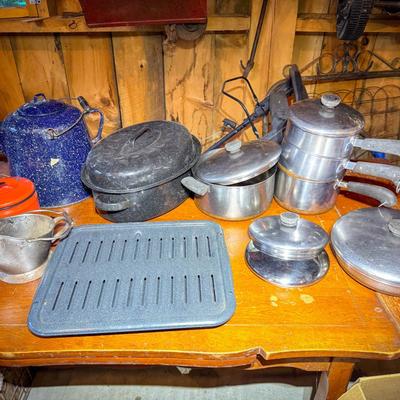 Large Kitchen Pots & Pans Revere Ware