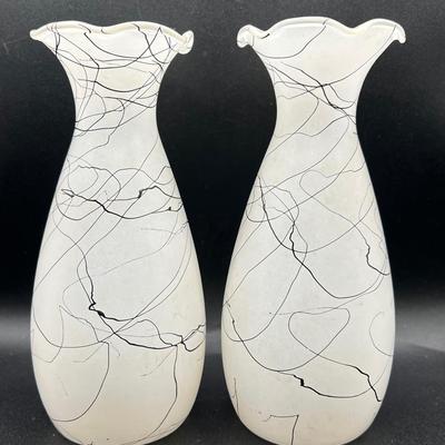 Pair of Matching MCM Frosted Art Glass Bud Vases with Spaghetti Drizzle Pattern
