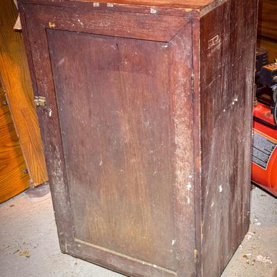 Wood Crate Box Latching