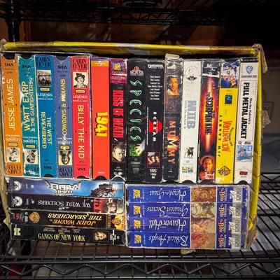 (Box) VHS Movies – Westerns & Classics