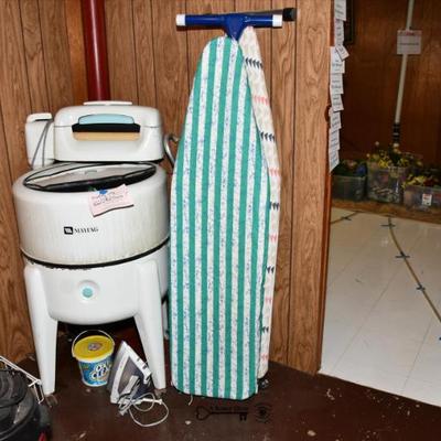 Sale Photo Thumbnail #622: 622 11 utility room 14)