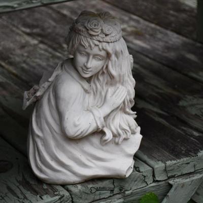 Sale Photo Thumbnail #691: 691 12 back yard 18)