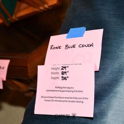 078 02 living room 44)