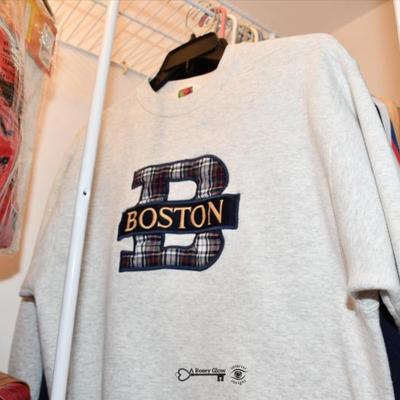 Sale Photo Thumbnail #279: 277 05 bedroom a 44)