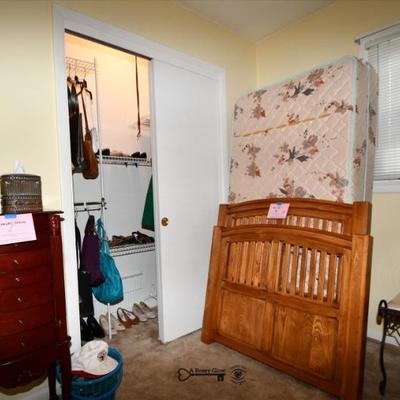 Sale Photo Thumbnail #297: 295 06 bedroom b 3)