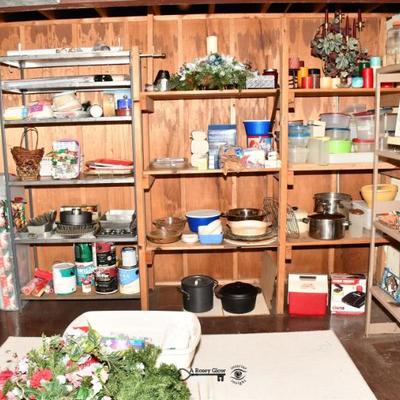 Sale Photo Thumbnail #672: 672 11 utility room 64)