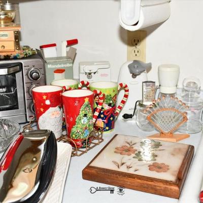 Sale Photo Thumbnail #211: 209 04 kitchen 30)