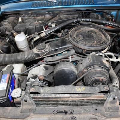 Sale Photo Thumbnail #377: 376 08 garage 40)