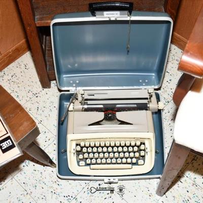 Sale Photo Thumbnail #486: 485 09 basement 46)