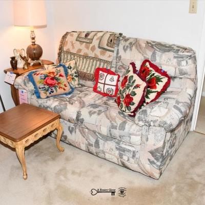 Sale Photo Thumbnail #146: 144 03 family room 16)