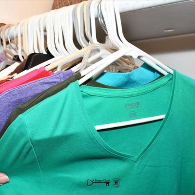 Sale Photo Thumbnail #178: 176 03 family room 48)