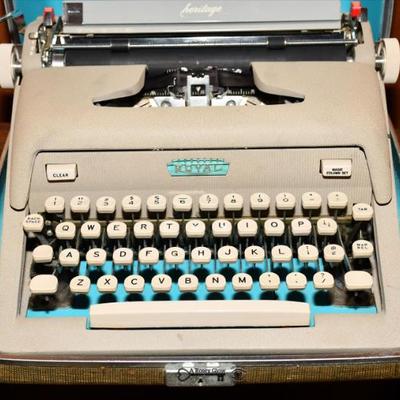 008 01 some highlights aurora estate sale 8)