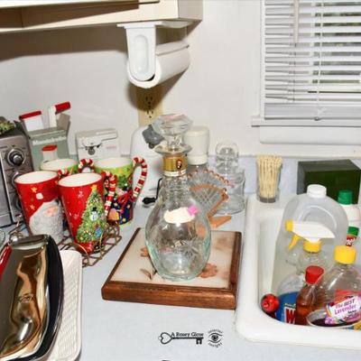 Sale Photo Thumbnail #212: 210 04 kitchen 31)