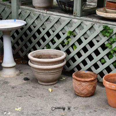 Sale Photo Thumbnail #678: 678 12 back yard 5)