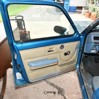 Sale Photo Thumbnail #354: 352 08 garage 16)