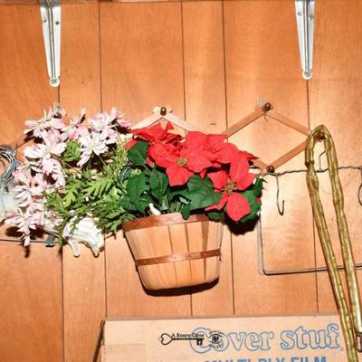 Sale Photo Thumbnail #436: 435 08 garage 99)