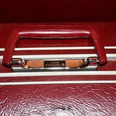 Sale Photo Thumbnail #534: 534 09 basement 95)