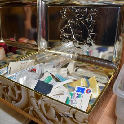 Sale Photo Thumbnail #597: 597 10 craft room 14)