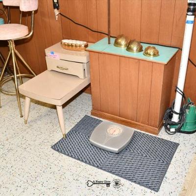 Sale Photo Thumbnail #466: 465 09 basement 26)