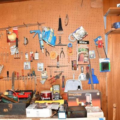 Sale Photo Thumbnail #439: 438 08 garage 102)