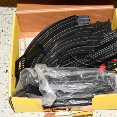 Sale Photo Thumbnail #576: 576 09 basement 137)