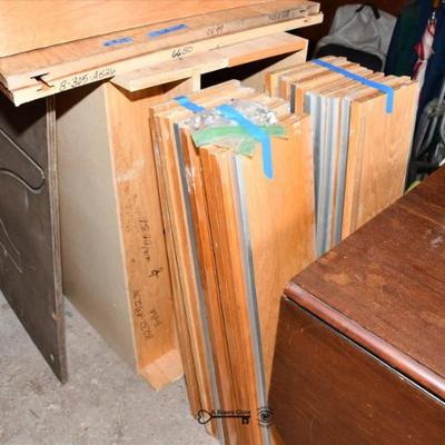 Sale Photo Thumbnail #407: 406 08 garage 70)