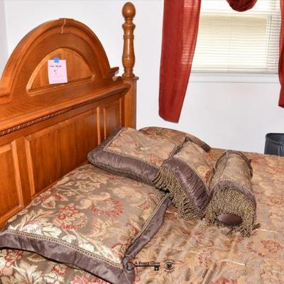 Sale Photo Thumbnail #244: 242 05 bedroom a 9)