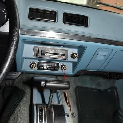 Sale Photo Thumbnail #367: 365 08 garage 29)