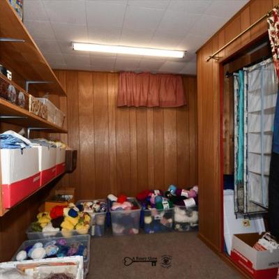 Sale Photo Thumbnail #584: 584 10 craft room 1b)