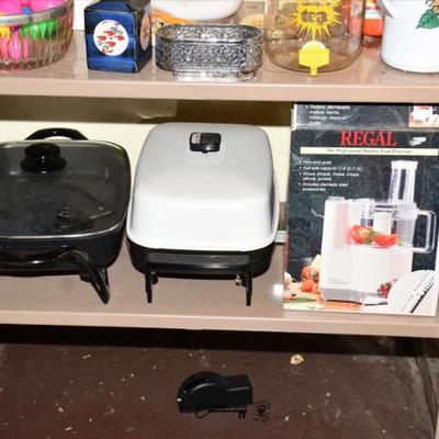 Sale Photo Thumbnail #651: 651 11 utility room 43)