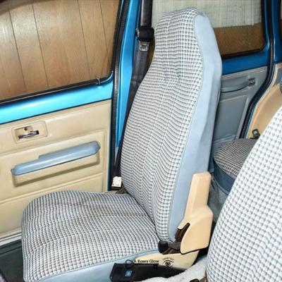 Sale Photo Thumbnail #369: 367 08 garage 31)