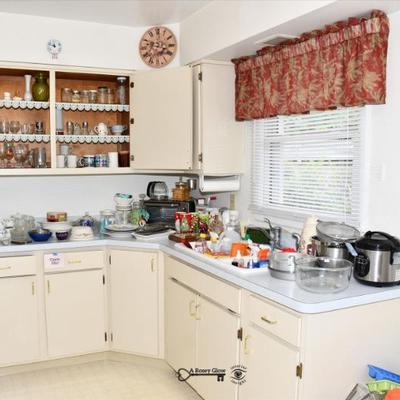 Sale Photo Thumbnail #189: 187 04 kitchen 8)